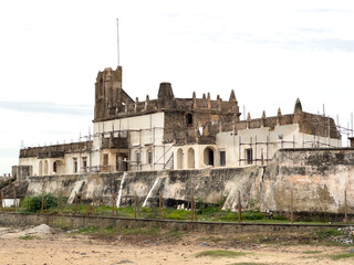View of the historic Danish Fort (also known as Fort Dansborg) from Tharangambadi beach in Tamil Nadu, a 17th-century colonial structure overlooking the Bay of Bengal's shoreline.