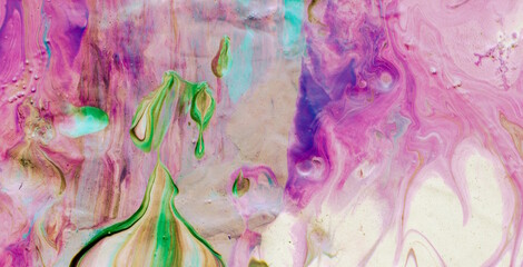 Free-Flowing Colors in Liquid Art with an Ethereal Touch
