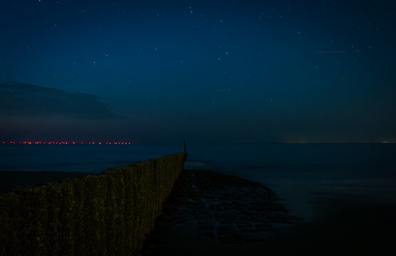 Bune - Nacht am Meer