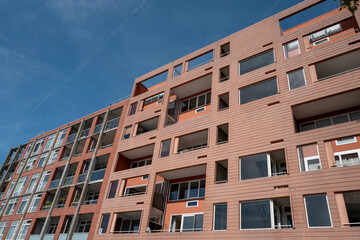 Fassade eines modernen Wohngeb&auml;udes