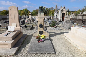 Tombe du peintre Auguste Renoir, village d'Essoyes, d&eacute;partement de l'Aube, France