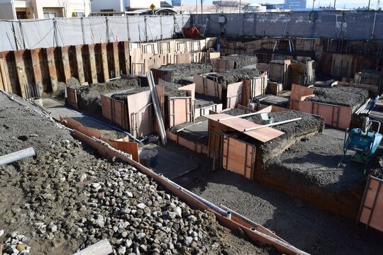 施工中の基礎工事現場