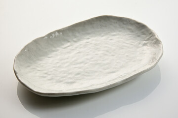 白い和皿　背景素材