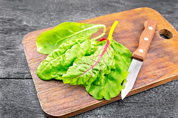 Mangold with knife on board