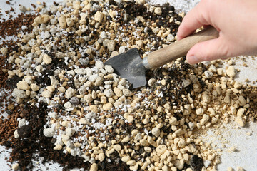 making a handamde soil mix special for a cactus arrangement pot