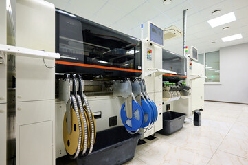 Pick-and-place machines for efficient PCB component placement in a modern factory setting