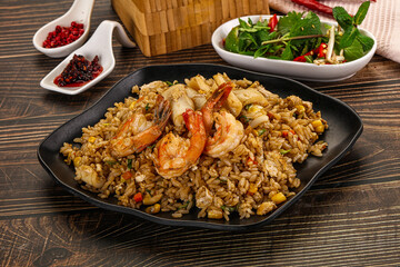Vietnamese fried rice with prawn and squid Kom Ran