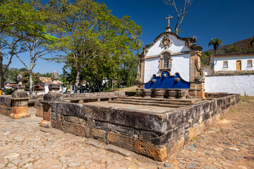 Fototapeta premium Beautiful view to historical colonial town water fountain