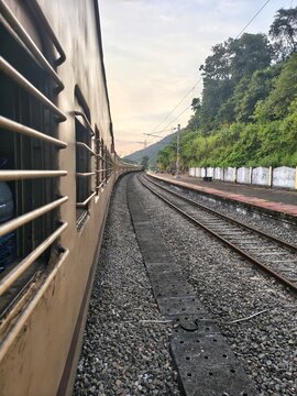 railroad tracks in the morning