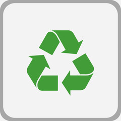 Obraz premium Green recycling symbol on a white background.