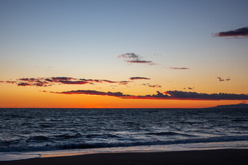 Die blaue Stunde am Charco Strand in Cabo de Gata in der Provinz von Almer&iacute;a in Andalusien, Spanien