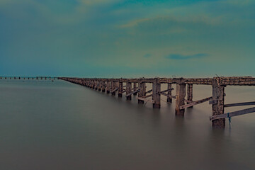 Obraz premium What Remains of a Pier