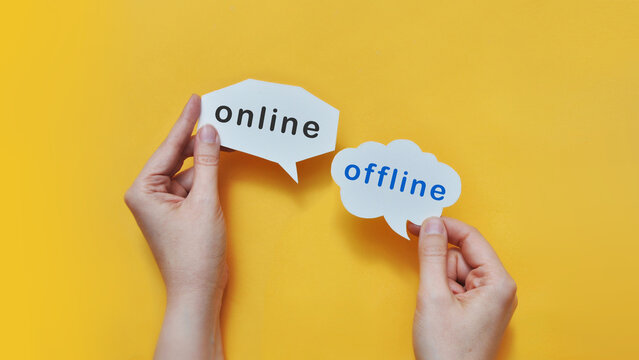 Online and Offline Speech Bubbles â€” Digital Status, Connectivity, Remote Work Concept