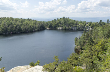Fototapeta premium beautiful view of nature in minnewaska state park mountains shawangunk gunks shawangunks lake awosting pitch pine trees glacial rocks travel tourism hike hiking destination hudson valley