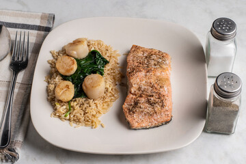 baked salmon with scallops and brown rice