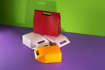 Cosmetics packaging set