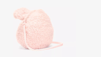 Cute fluffy pig-shaped bag perfect for kids at playdates or casual outings during spring and summer seasons.