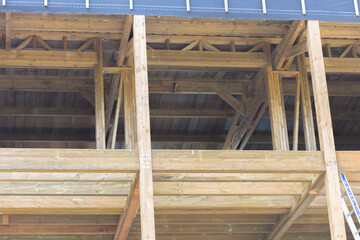Immeuble bois, charpente en construction 