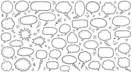 Fototapeta premium Hand drawn speech bubbles collection comic style dialogue and thought balloons set