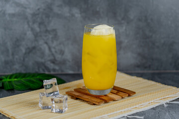 Orange float is a refreshing dessert drink made with creamy vanilla ice cream and fizzy orange soda, combining citrusy, sweet, and creamy flavors for a nostalgic summer treat.