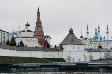 Obraz premium kazan city panorama, picturesque panoramic view, kazan kremlin and other buildings