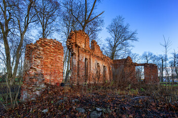 Ruiny starego dworu w Hieronimowie, Podlasie, Polska