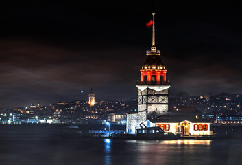 Kizkulesi is located off the coast of Salacak neighborhood in Üsküdar district, at the southern entrance of the Bosphorus. It literally means "Maiden's Tower" in Turkish.