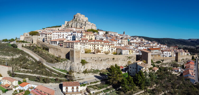 Morella Castle, perched atop the town, 13th century, Morella, province of Castell&oacute;n, Valencian Community, Spain