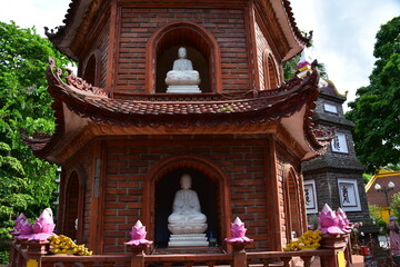 Fototapeta premium ベトナムハノイの鎮国寺（チャンクオック寺）