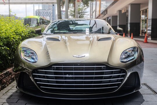 Aston Martin DBS Superleggera