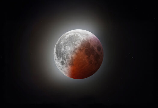 Half lit Blood moon - Total Lunar eclipse taken on March 14, 2025, over Ottawa, Canada