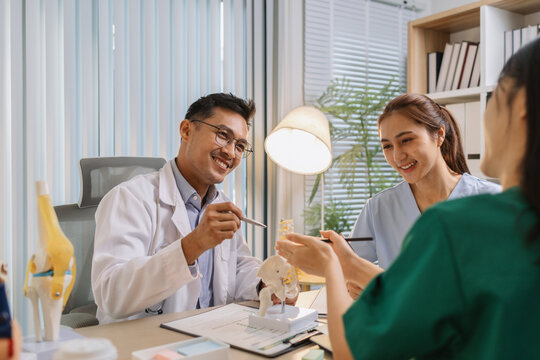 Medical professionals collaborating during a meeting to discuss patient care plans and treatment strategies. Doctors and nurses share expertise and analyze clinical data for better healthcare outcomes - Powered by Adobe
