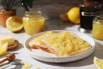 	
Sandwiches with lemon marmalade served on the table	