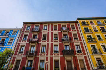 Fototapeta premium Dans les rues de la vieille ville de Bilbao en Espagne