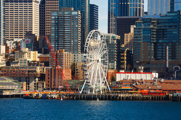 Big Wheel and Downtown Seattle views from the harbour. 