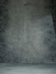 A high-resolution textured gray studio backdrop with subtle gradients and painterly details. Ideal for portrait photography, product shoots, graphic design compositions, and advertising layouts