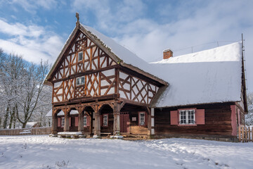 Zima w Olsztynku. © Janusz Lipiński