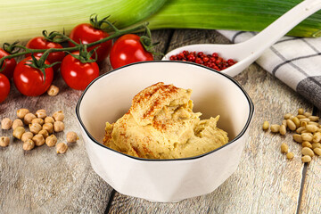 Natural chickpea hummus with paprika