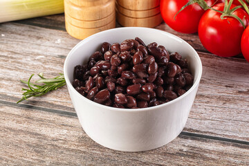 Canned black beans in the bowk