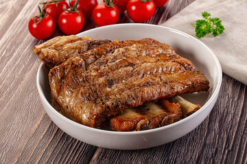 Steamed pork ribs with spices