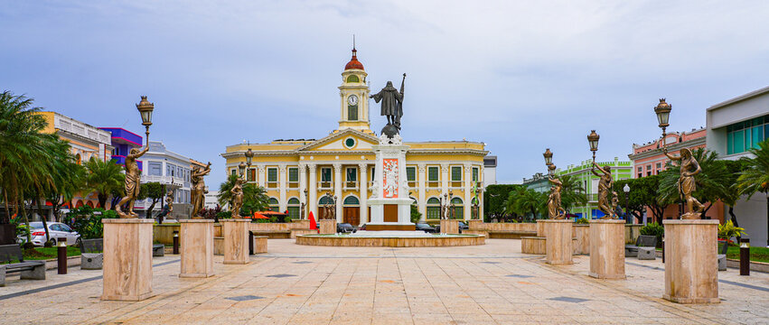 Mayag&uuml;ez Alcald&iacute;a (City Hall) in Neoclassical Style, Plaza Col&oacute;n, Puerto Rico