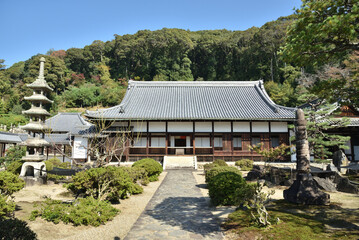 Fototapeta premium 興聖寺 法堂と庭園(京都府宇治市)