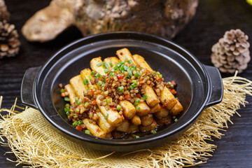 Braised Pork Cubes with Yam