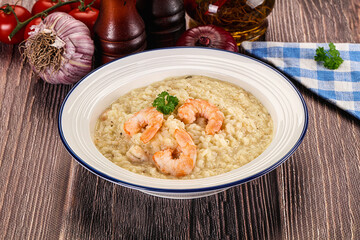 Gourmet risotto with prawn and cheese