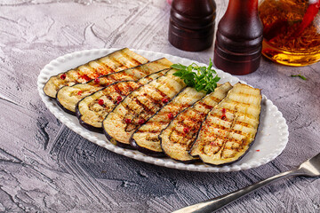 Hot grilled eggplant slices snack