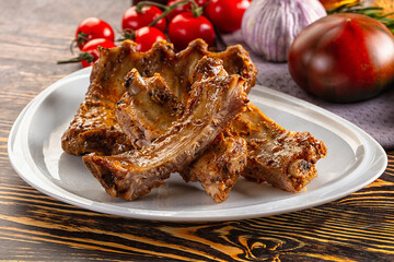Grilled marinated pork spare ribs