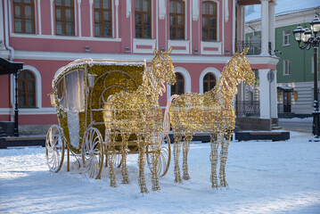 Carriage with horses. New Year's Eve installation in the historical center of Tver