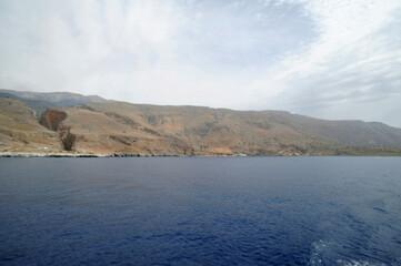 La sortie des gorges d'Aradaina à l'ouest de Loutro près d'Anopoli dans les Sfakia en Crète