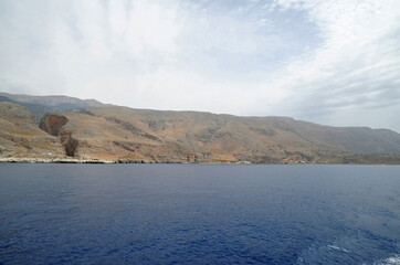 La sortie des gorges d'Aradaina à l'ouest de Loutro près d'Anopoli dans les Sfakia en Crète