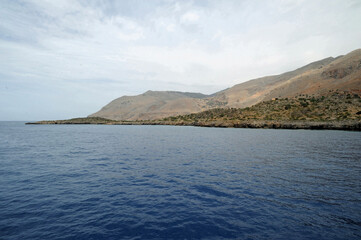 Le cap Moures et la presqu'île de Loutro près d'Anopoli dans les Sfakia en Crète